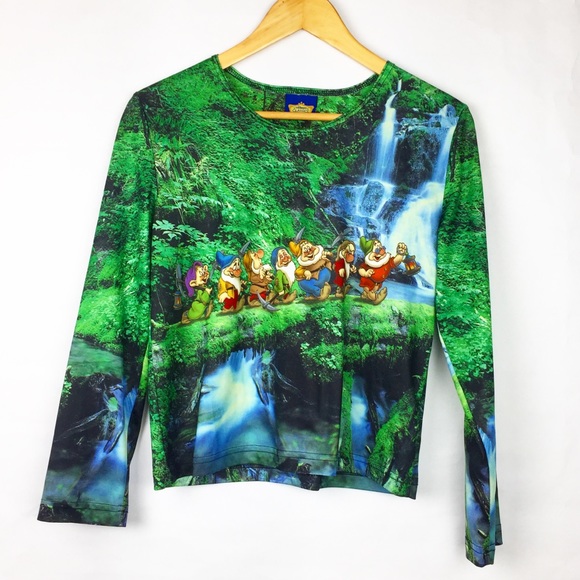 Disney Tops - Disney Snow White Disney world land